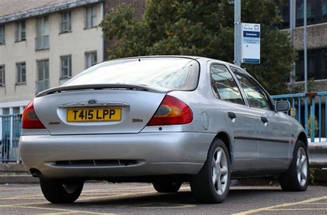 T415 LPP 2 1999 Ford Mondeo Zetec 16v 5 Door 1796cc Nivek Old