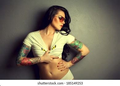 7 675 Naked Woman Tattoos Images Stock Photos 3D Objects Vectors Shutterstock