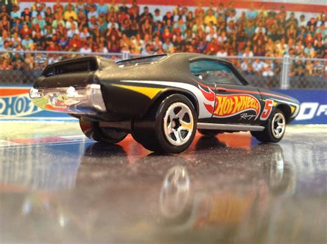 JULIAN S HOT WHEELS BLOG Pontiac GTO Hot Wheels Racing Circuit Walmart Exclusive