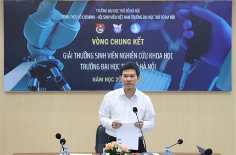 Chung kết Giải thưởng Sinh viên nghiên cứu khoa học cấp trường năm học