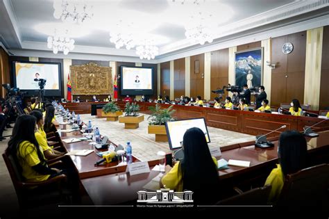 Өсвөрийн Парламент хөтөлбөрт 90 сурагч оролцож байна