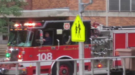 Chicago Fire Department Engine 108 Responding Youtube