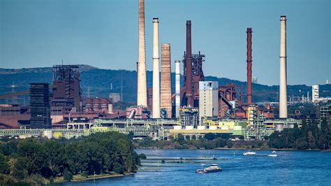 Kommentare Thyssenkrupp Will Stahlsparte Straffen Und Jobs Abbauen