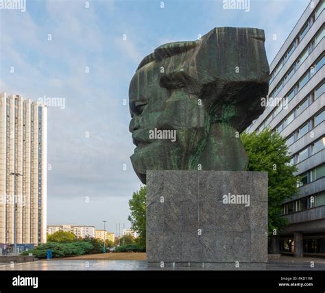 Karl Marx Monument In Chemnitz Germany Stock Photo Alamy