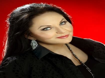 An Evening With Crystal Gayle Walhalla Performing Arts Center