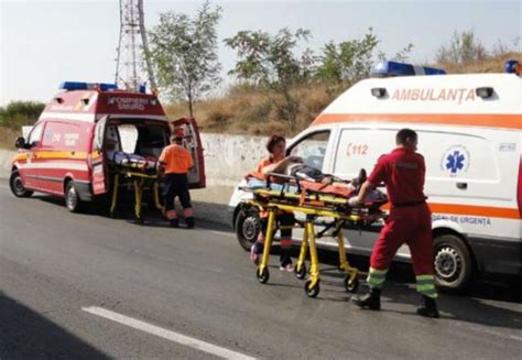 Accident Rutier Grav Un Mort Si 14 Raniti Cod Rosu De Interventii