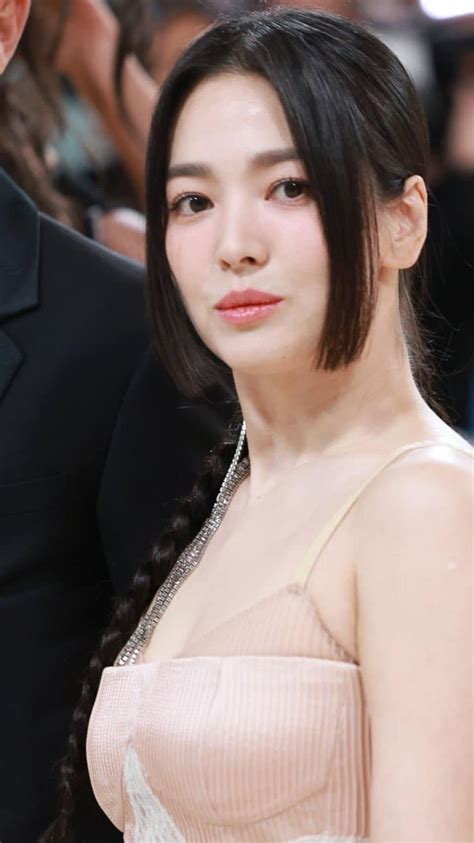 Song Hye Kyo Di N V Y C P Ng C N Met Gala