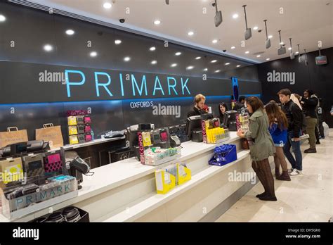 Primark Inside Hi Res Stock Photography And Images Alamy