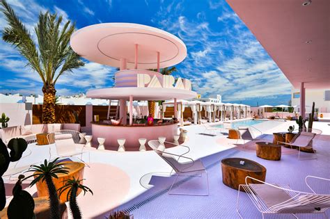 Art Hotel Paradiso Ibiza / IlmioDesign | ArchDaily