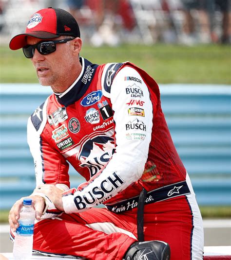 Is Kevin Harvick Still Married To His Wife DeLana Harvick? Facts About Kevin Harvick Wife ...