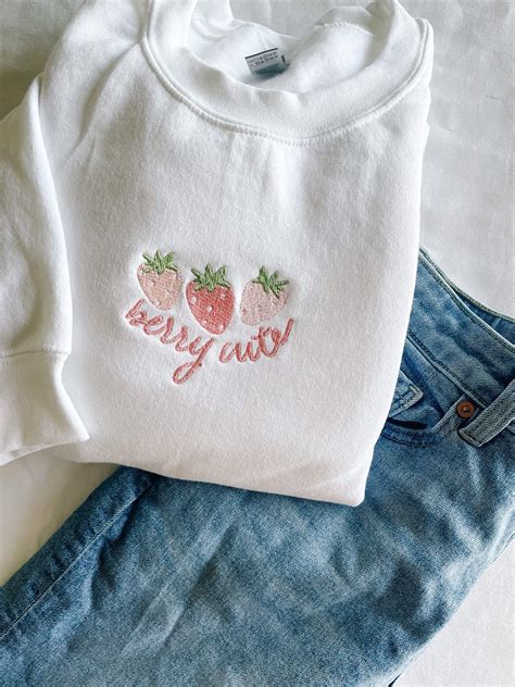 Berry Cute Strawberry Embroidered Crewneck Sweatshirt Pullover Garden