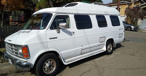 Camper Van For Sale: 1992 Dodge Roadtrek Independent 190