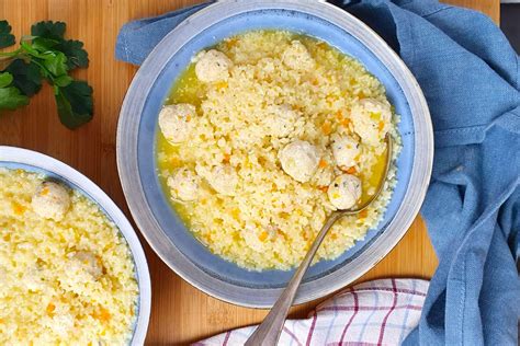 Pastina In Brodo La Ricetta Con Polpettine Di Pollo Moltofood