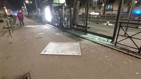 Cospito Corteo Anarchici A Torino Atti Vandalici Disordini E Vetrate