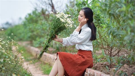 Wallpaper Women Outdoors Model Flowers Asian Sitting Dress