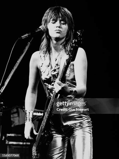 Suzi Quatro 1970s Photos And Premium High Res Pictures Getty Images