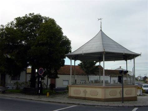 En Cortada Ap S Colis O Em Santo Ant Nio Da Charneca No Barreiro O