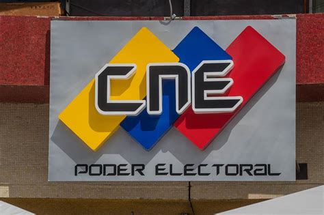 Sin mostrar las actas el CNE chavista ratificó la cuestionada victoria