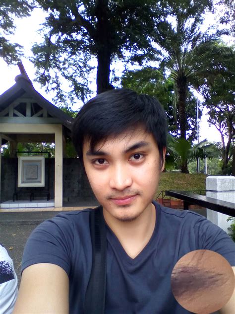 selfie phones  phpk selfie snappers