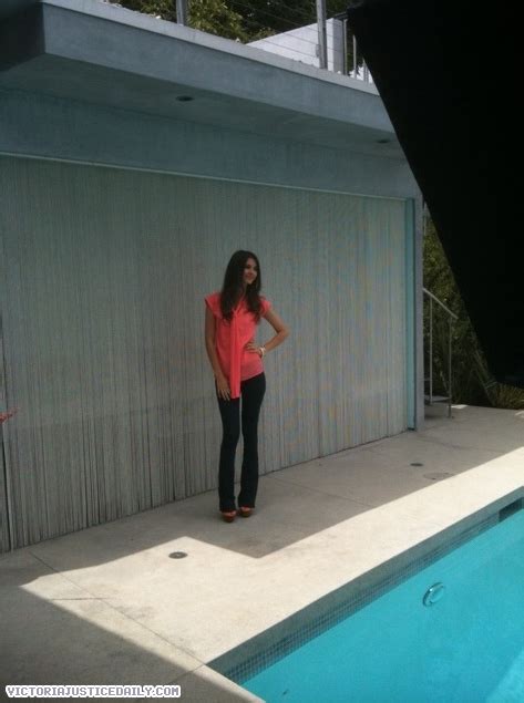 Victoria Justice Peru Fc Victoia Justice Haciendo Un Photoshoot Para