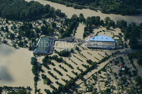 Luftaufnahme Neu Ulm Hochwasser Katastrophe Mit Flutpegel Auf Der