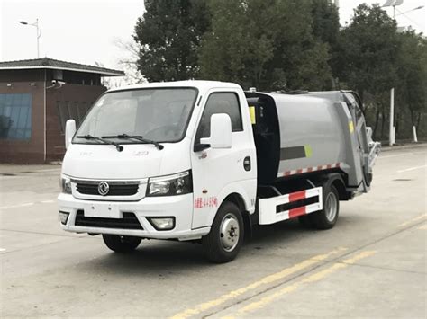 Dongfeng Tuyi 4ton Waste Compressed Garbage Truck Rear Loader Garbage