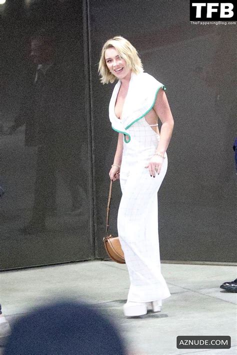 Florence Pugh Sexy Seen Flaunting Her Hot Figure In White At The Wonder Q And A In Los Angeles