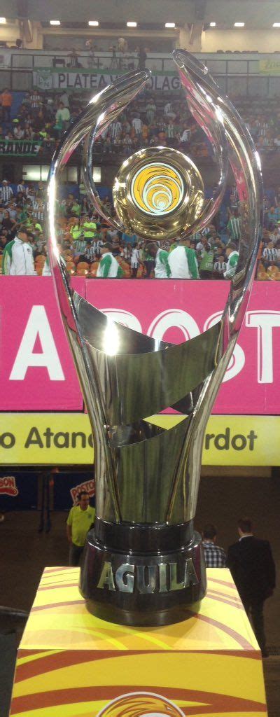 Este es el trofeo que recibirá el campeón de la Superliga 2016 vía