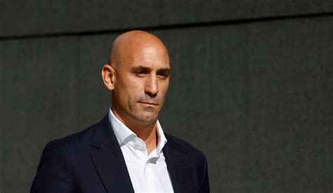 FIFA suspende por tres años a Luis Rubiales DIARIO ROATÁN