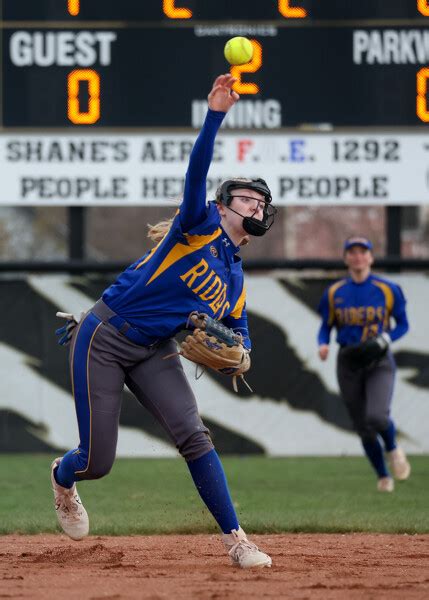 Parkway Vs St Marys Softball Photo Album The Daily Standard