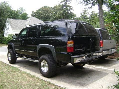 Sell used 2001 SUBURBAN LT 4X4...LOADED & LIFTED!!!! in Savannah, Georgia, United States