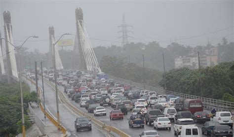 Lluvia Persistente En La Capital Y Otras 10 Zonas De R Dominicana