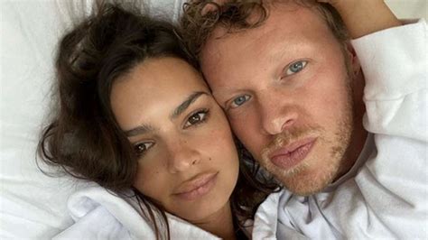 Emily Ratajkowski 'ends marriage' with husband Sebastian Bear-McClard - Dublin's Q102