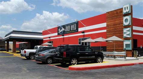 'Retro-modern' bowling alley Bowlero opening in San Antonio