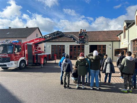 Feuerwehr Nittenau Brandschutzerziehung In Der Grundschule Ein