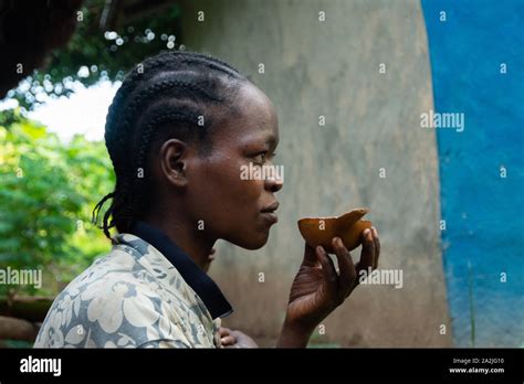 Ethiopian Cup Hi Res Stock Photography And Images Alamy