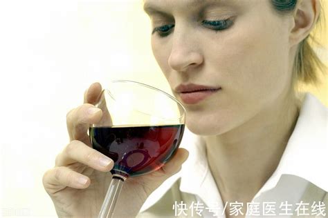 酗酒伤心人喝酒心更伤？科学家：过度饮酒或增加心脏病发作的风险 刘晓峰北京本土新冠肺炎病