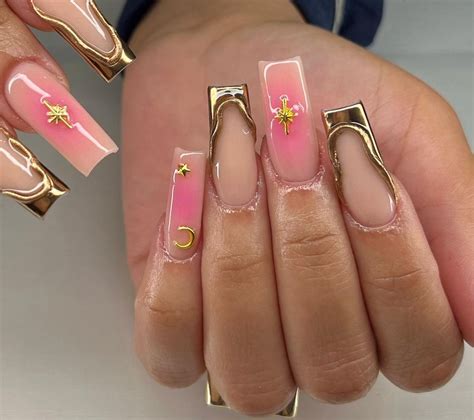 Pin By Zalfaa♡ On Nails🌸 Funky Nails Stylish Nails Simple Nails