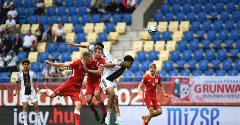 Polska U 17 przegrała z Niemcami w półfinale ME Aż osiem bramek w meczu