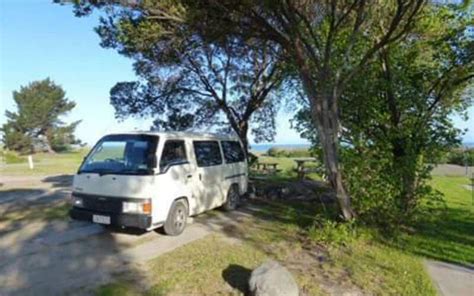 Kaikoura Peketa Beach Holiday Park | Full Service Camp | New Zealand