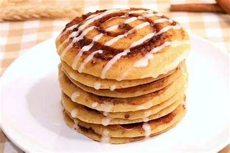 15 recetas de hot cakes que te harán delirar todas las mañanas