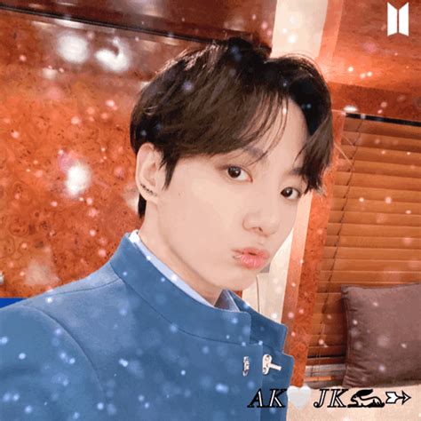 Bts Community Posts 💜정국𓃹📮💌𝗧𝗜𝗠𝗘💐🤍🏹 ̖́ 정국이에게 행복을 배달하는 시간입니다📬🤭 여보세요〜📱📱📱