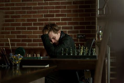 Тизер сериала «Топи»: Мистический триллер от Дмитрия Глуховского ...