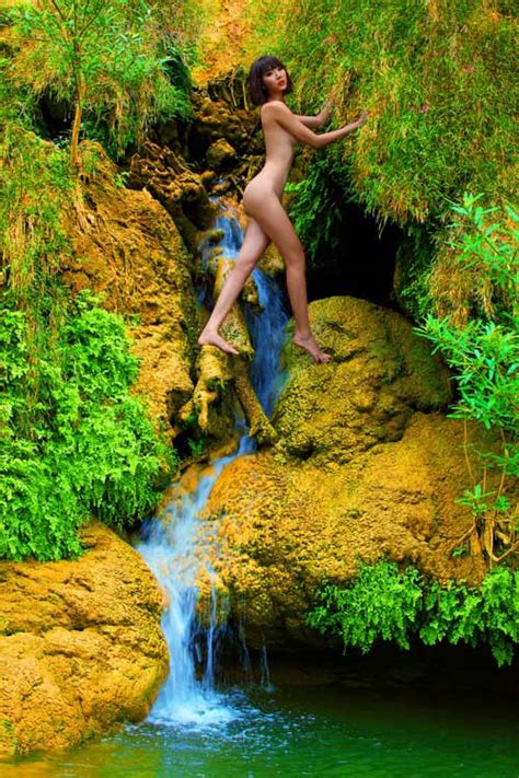 Sao hở Ảnh nude Ngọc Quyên