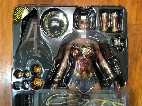 Hot Toys Wonder Woman Justice League Toys Games Others On Carousell