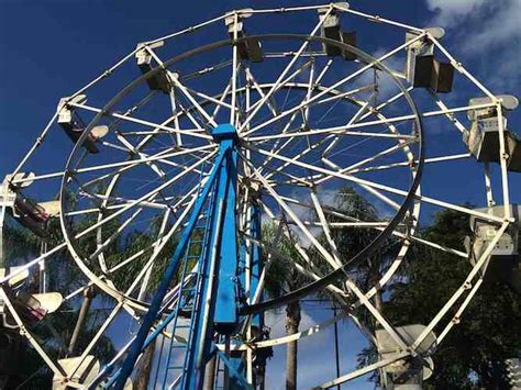 Ferris Wheel Rental |Carnival Ride Rentals | Fun Crew USA