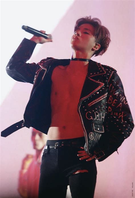 Here Are The Top 11 Male Idols Who Can Completely Change From Cutie Pie To Sex Symbol In A