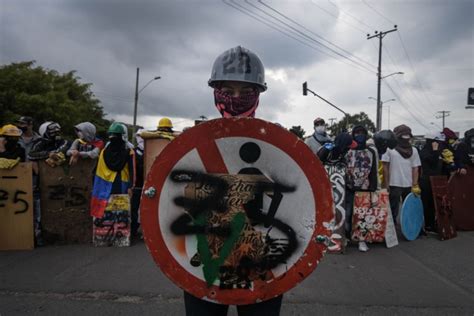 Un Mes De Paro En Colombia El Pueblo No Se Rinde Carajo Colombia