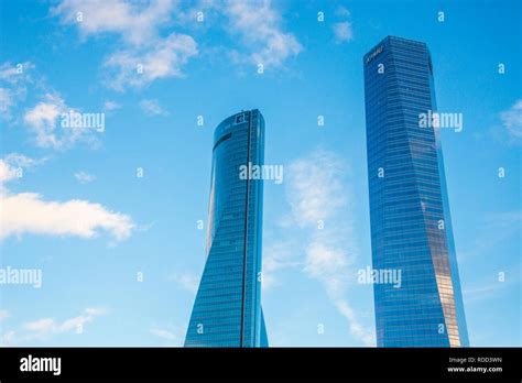 Fachada Cristal Hi Res Stock Photography And Images Alamy