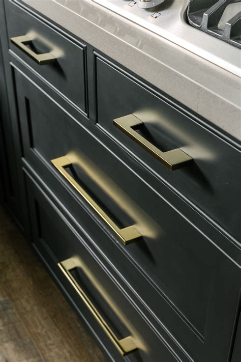 Modern Kitchen Cabinet Hardware Brands - OliviaHerndon